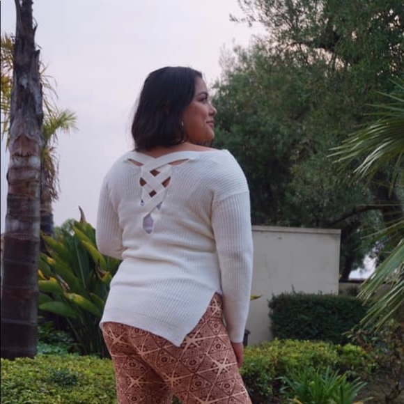 Sweater - Picture 1 of 1